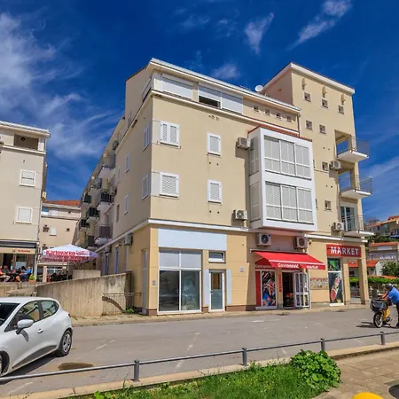Tia Apartmán Novi Vinodolski